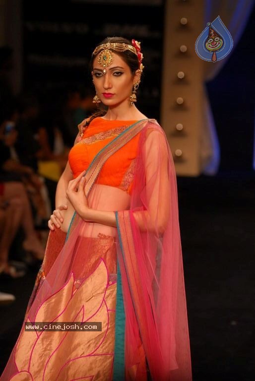 LFW Winter Festive Day 5 All Shows - 149 / 152 photos