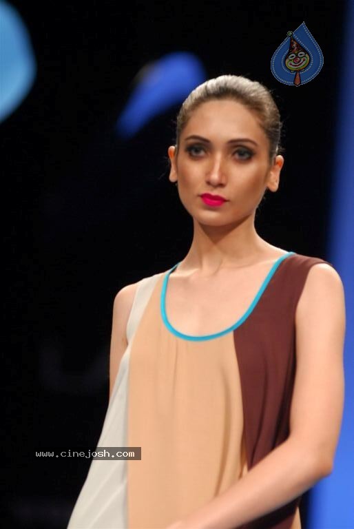 LFW Winter Festive Fashion Show - 91 / 152 photos