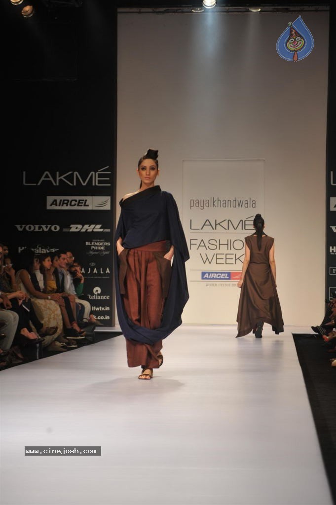 LFW Winter Festive Fashion Show - 114 / 152 photos