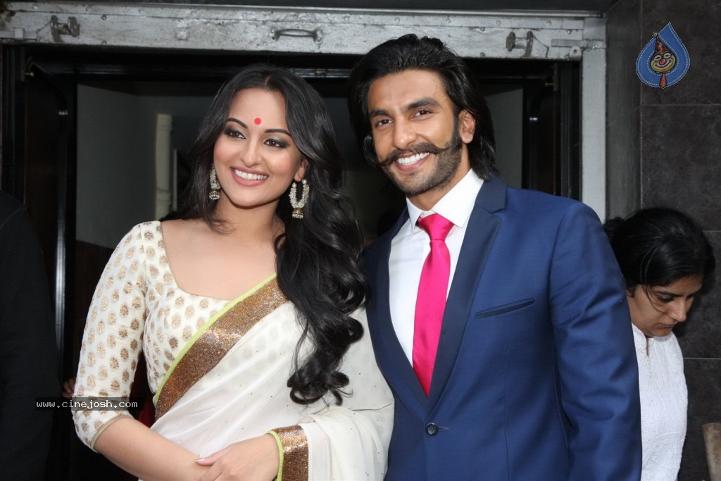 Lootera Film 1st Look Launch - 1 / 34 photos