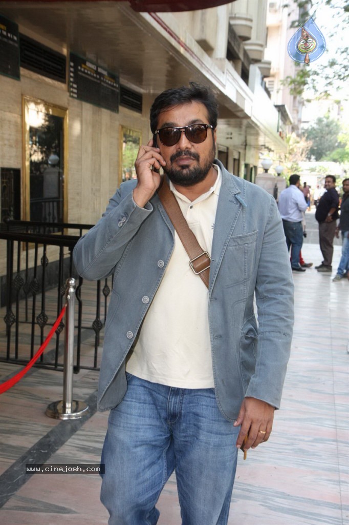 Lootera Film 1st Look Launch - 3 / 34 photos