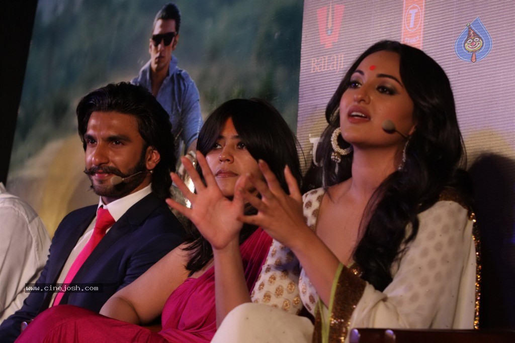 Lootera Film 1st Look Launch - 12 / 34 photos