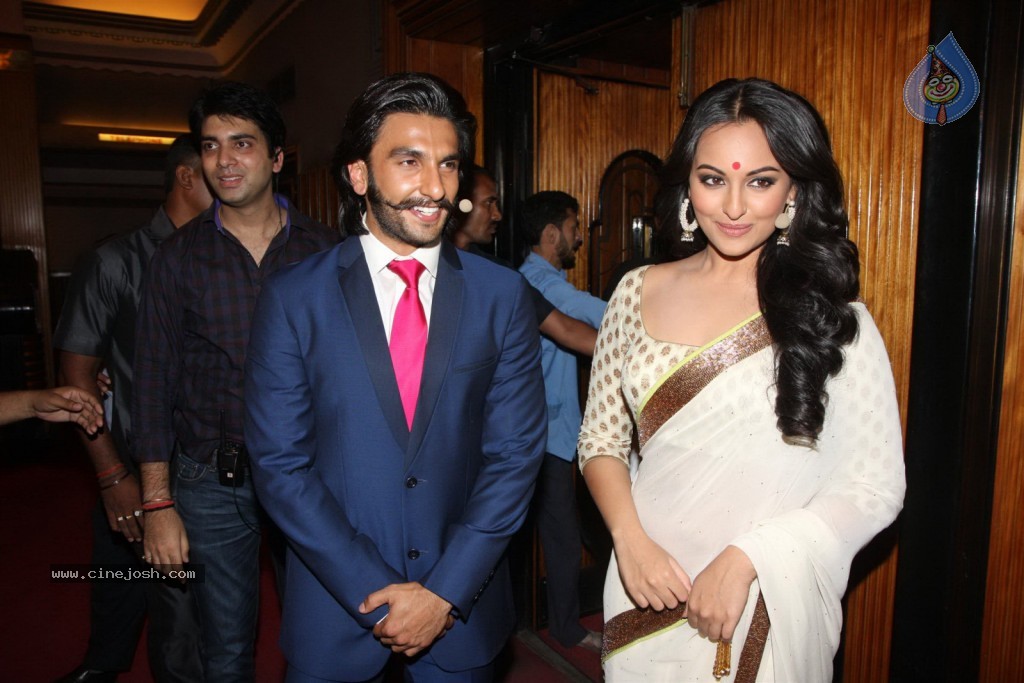 Lootera Film 1st Look Launch - 32 / 34 photos
