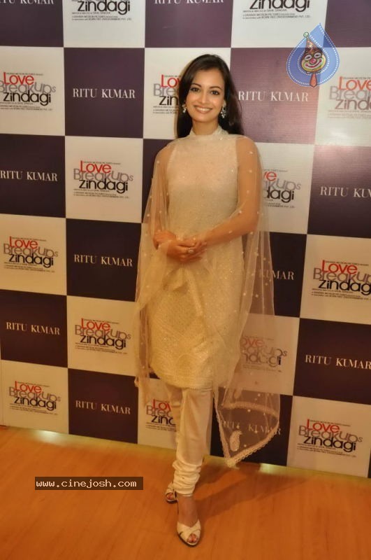 Love Breakups Zindagi Cast at Ritu Kumar Store - 17 / 26 photos