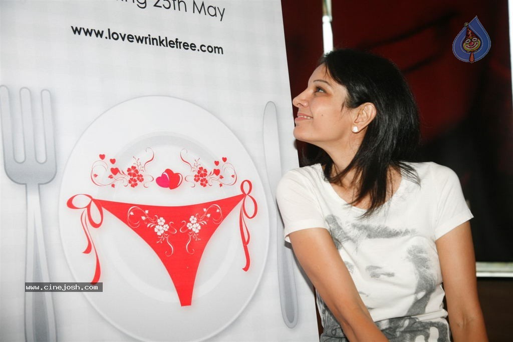 Love Wrinkle Free Movie Special Screening - 27 / 38 photos