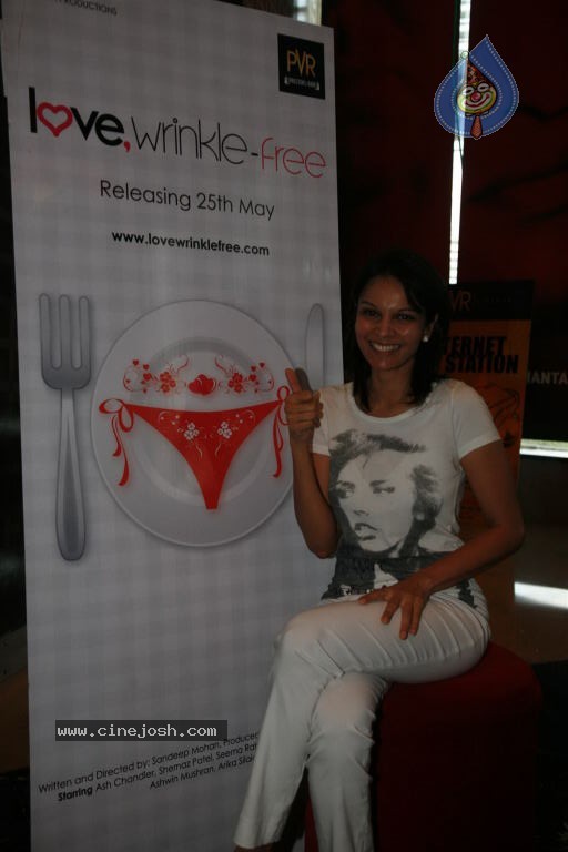Love Wrinkle Free Movie Special Screening - 29 / 38 photos