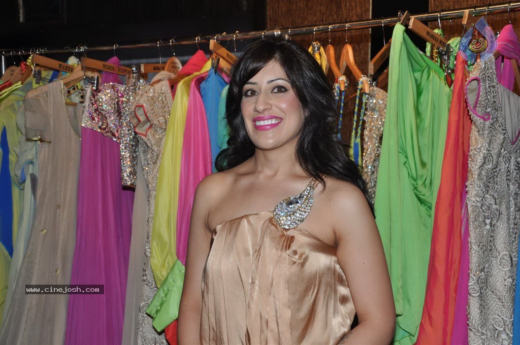 Maheka Mirpuri Spring Summer Collection 2012 - 22 / 37 photos