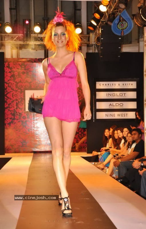 Major Brands Fashion Show - 42 / 56 photos