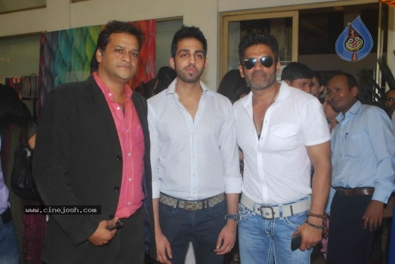 Mana Shetty Araaish Shopping Soiree Event - 16 / 65 photos