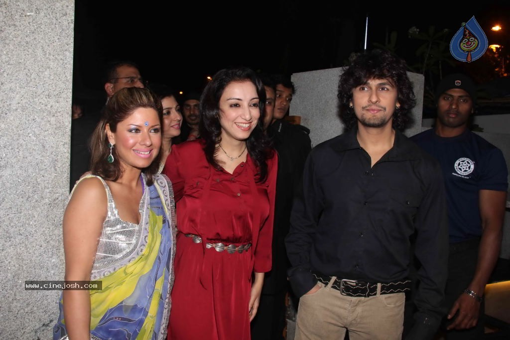 Celebs at Mangiamo Restaurant n Bar Launch - 33 / 106 photos