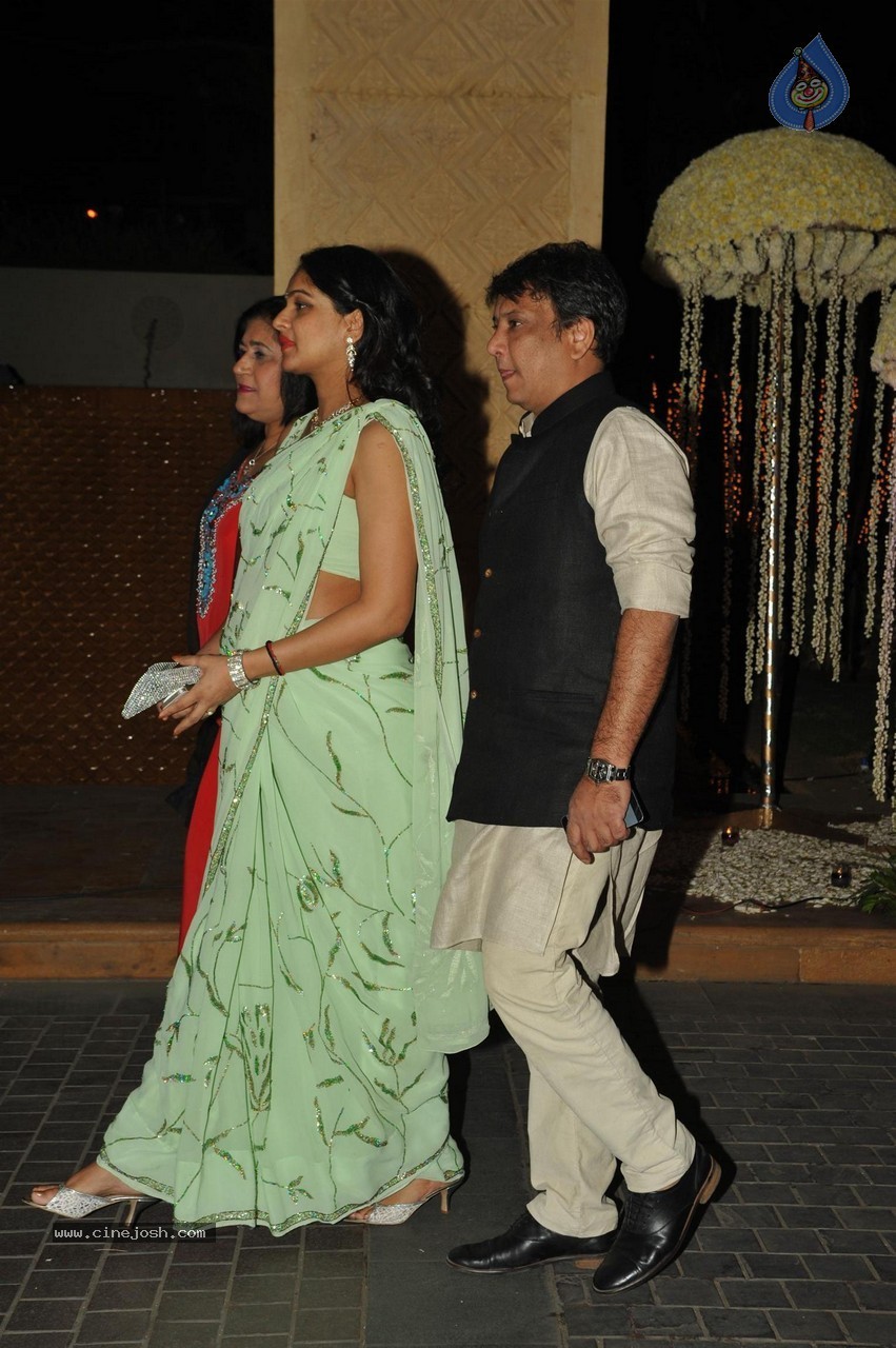 Manish Malhotra Niece Riddhi Malhotra Wedding Reception - 38 / 125 photos