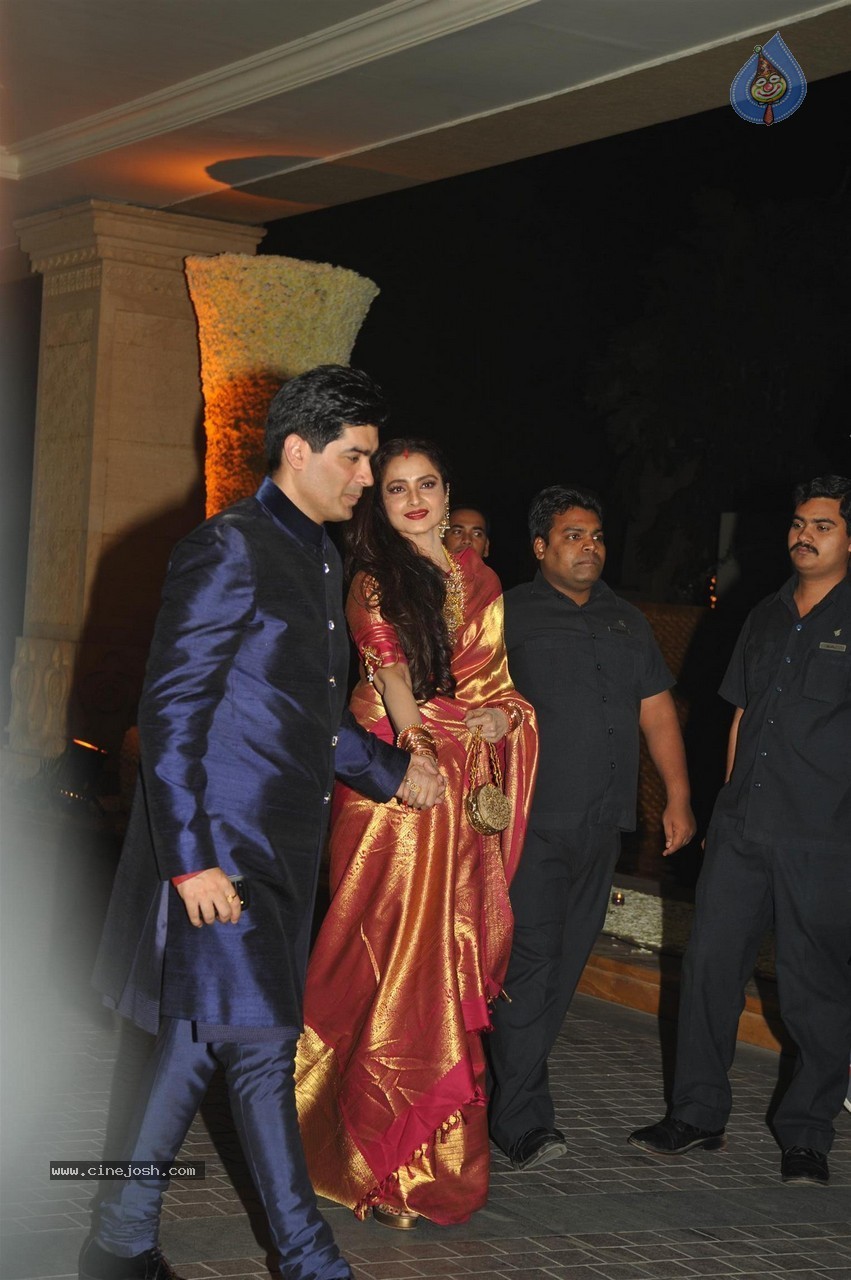 Manish Malhotra Niece Riddhi Malhotra Wedding Reception - 60 / 125 photos