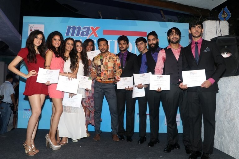 Max Fashion Icon 2016 Announcement - 22 / 27 photos