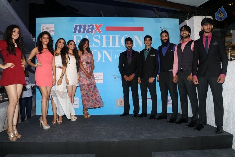 Max Fashion Icon 2016 Announcement - 25 / 27 photos