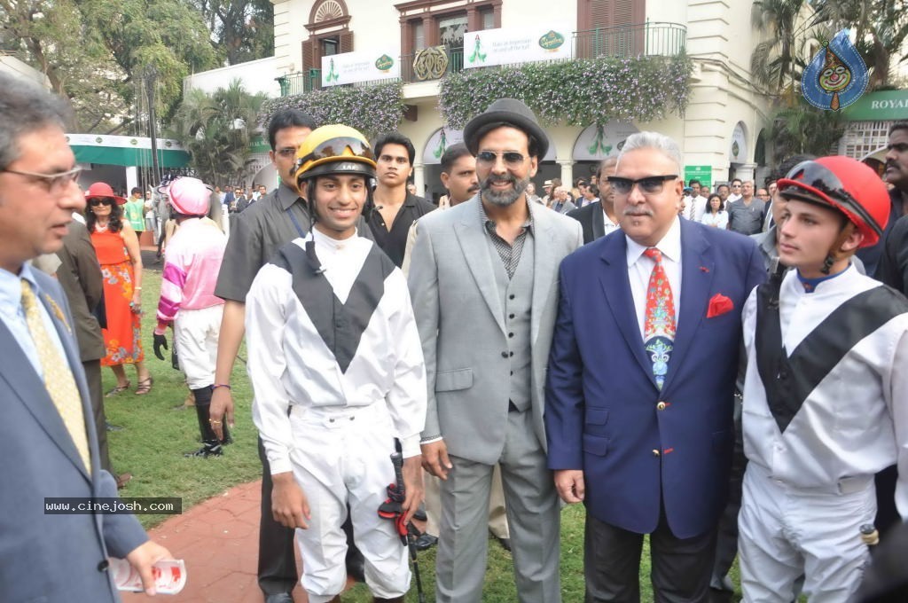 McDowell Signature Indian Derby 2014 - 24 / 78 photos