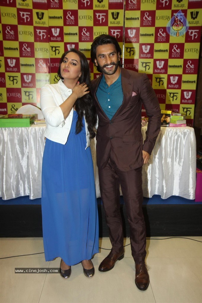 Mills n Boon Lootera Novels Pack Launch - 23 / 58 photos
