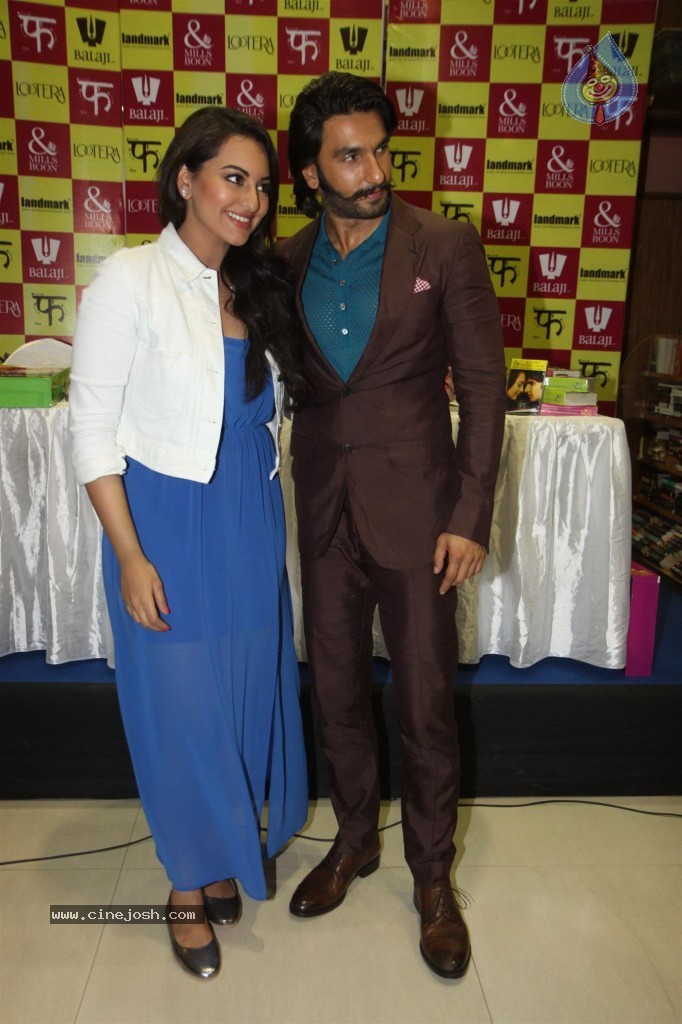 Mills n Boon Lootera Novels Pack Launch - 43 / 58 photos