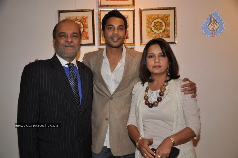 Minissha Lamba Mom Art Exhibition - 5 / 34 photos
