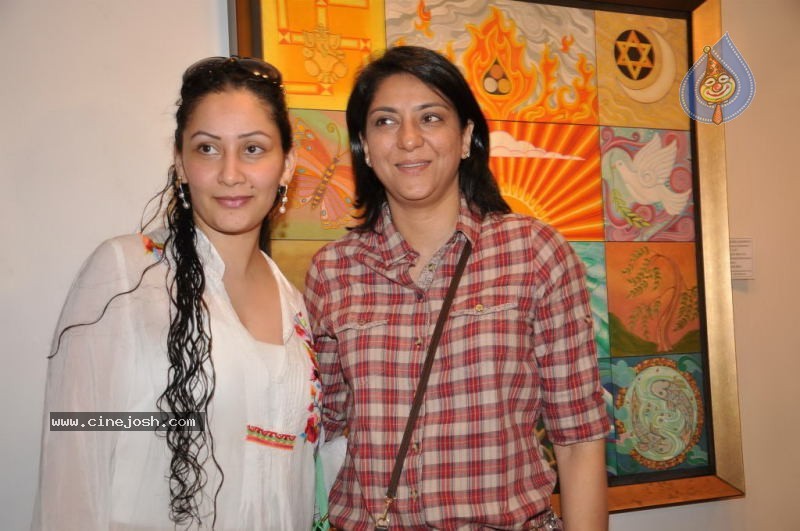 Minissha Lamba Mom Art Exhibition - 18 / 34 photos