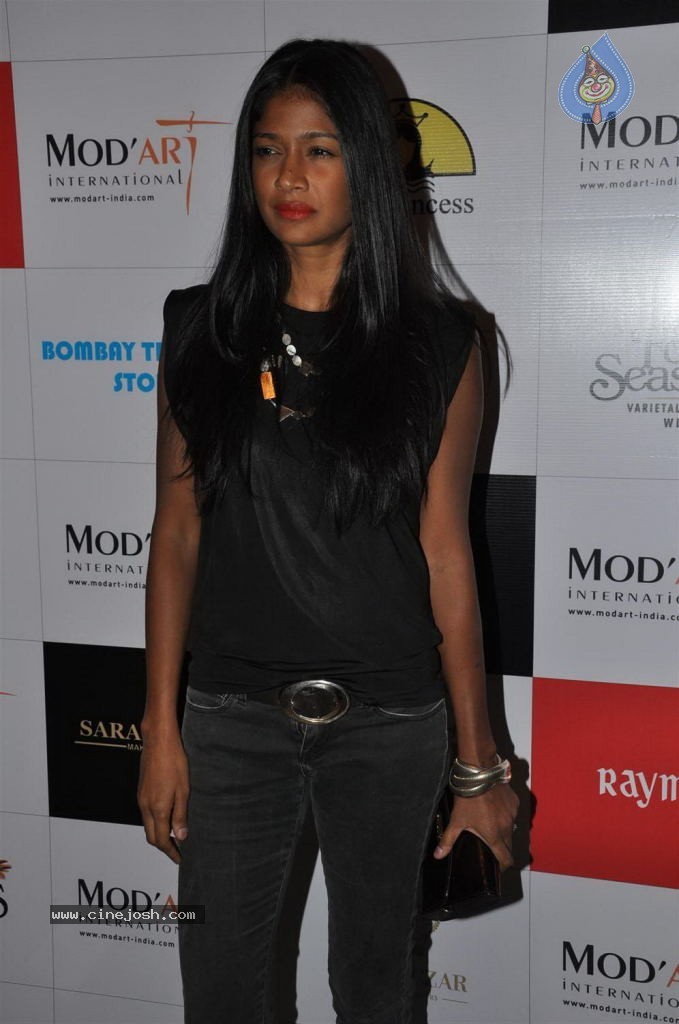 Mod Art Hot Fashion Show - 31 / 42 photos