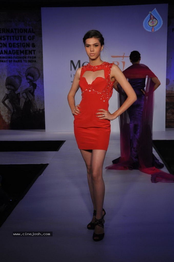Mod Art Hot Fashion Show - 39 / 42 photos