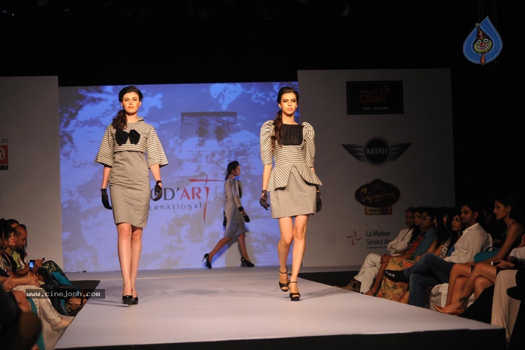 ModArt International Annual Graduating Fashion Show - 10 / 137 photos