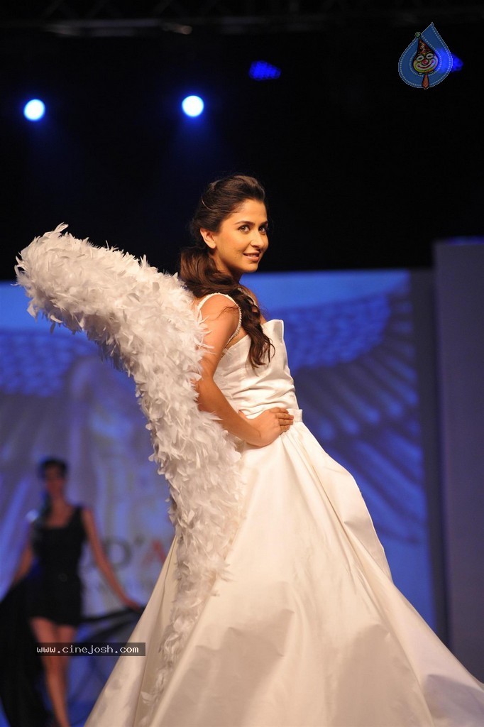 ModArt International Annual Graduating Fashion Show - 45 / 137 photos