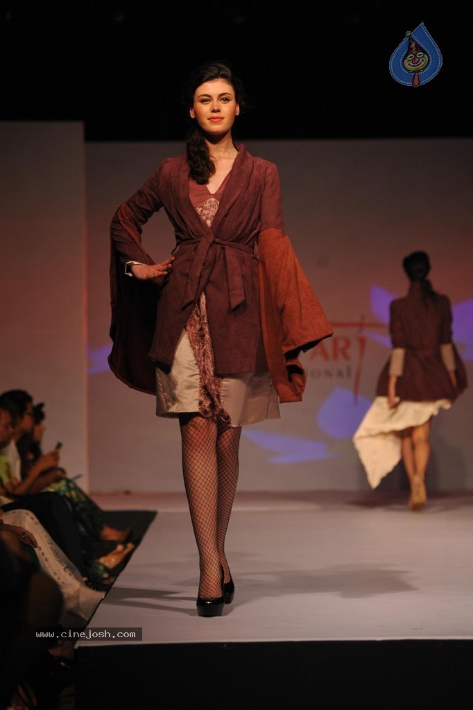 ModArt International Annual Graduating Fashion Show - 127 / 137 photos
