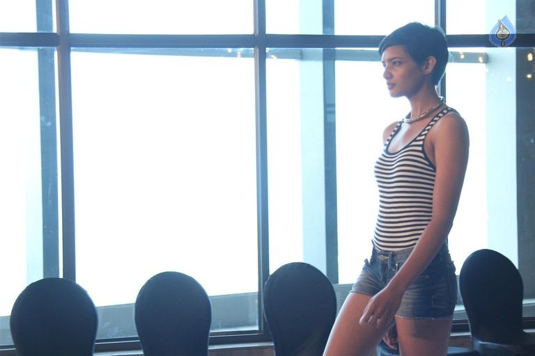 Model Auditions for LFW Winter Festive 2015 - 11 / 60 photos