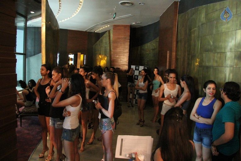 Model Auditions for LFW Winter Festive 2015 - 59 / 60 photos