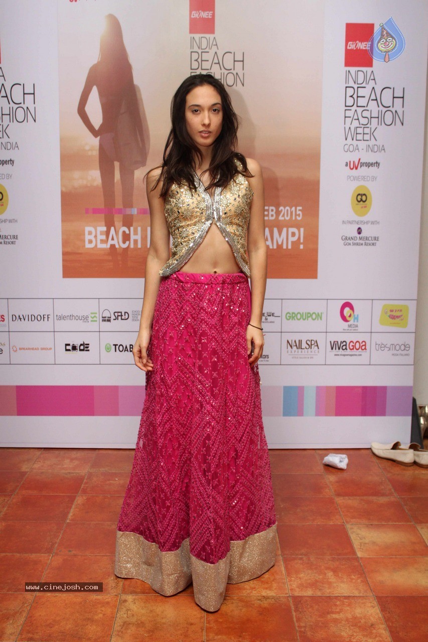 Models at IBFW Fitting n Interaction Session - 26 / 45 photos