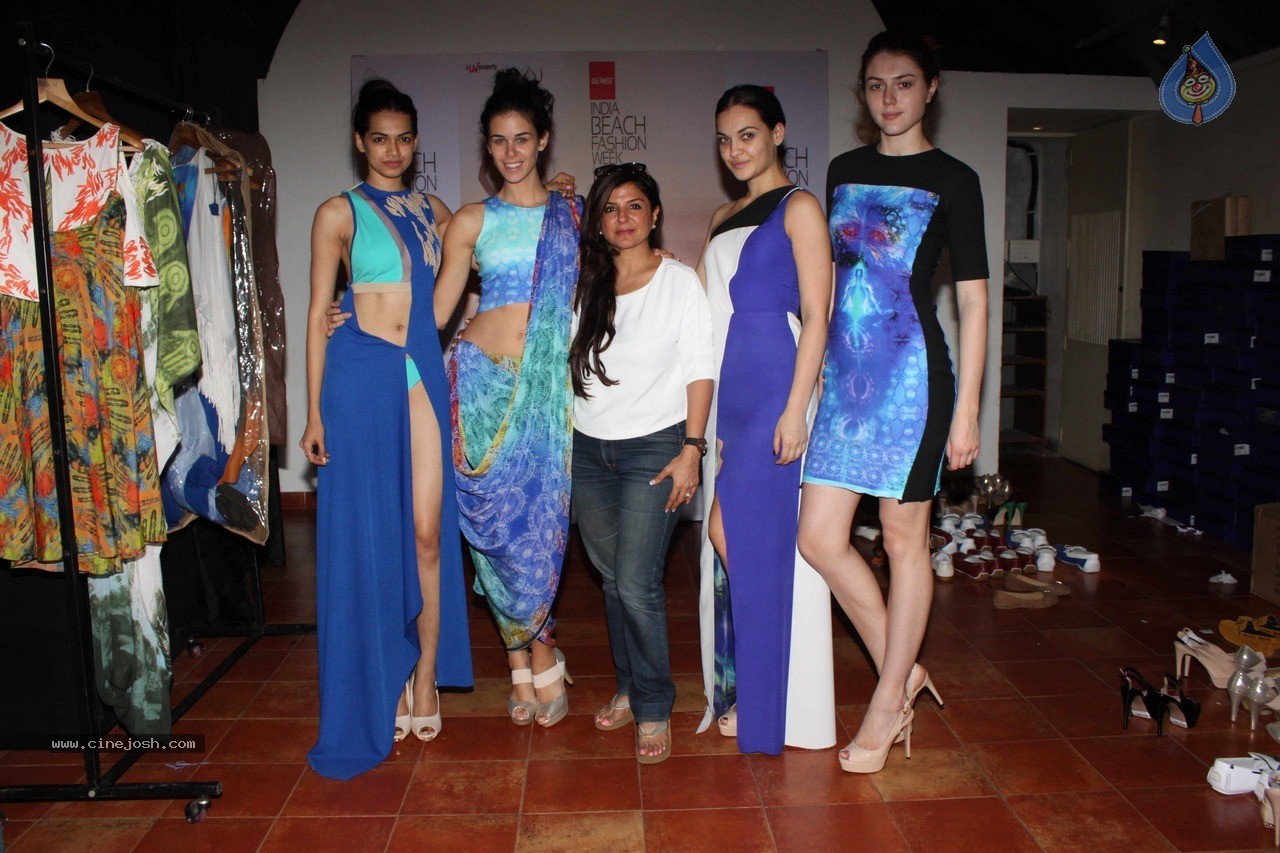 Models at IBFW Fitting n Interaction Session - 31 / 45 photos
