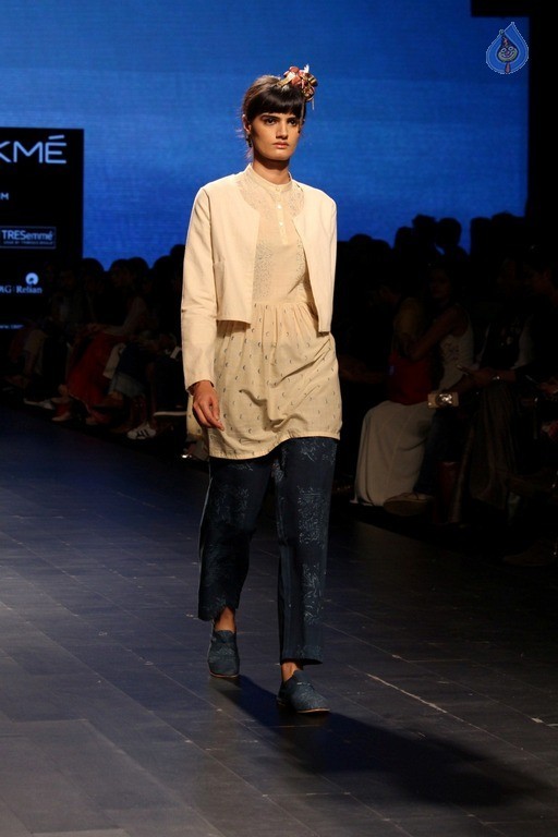 Models at Lakme Fashion Week Summer 2017 Show - 24 / 51 photos