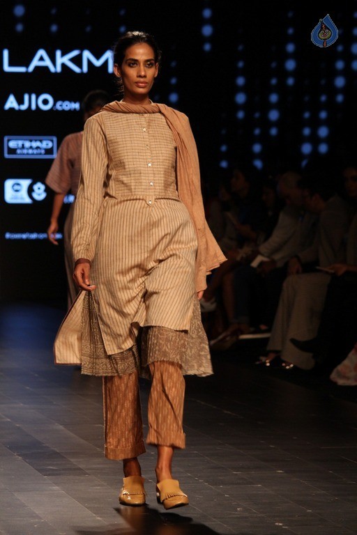 Models at Lakme Fashion Week Summer 2017 Show - 46 / 51 photos