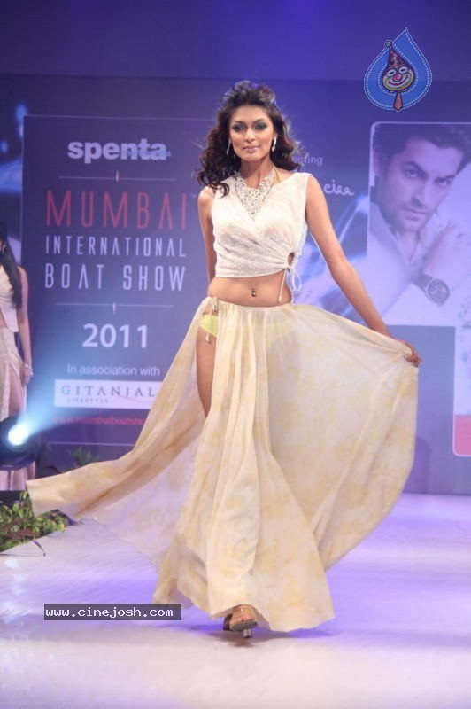 Models at Mumbai International Boat Show - 53 / 72 photos