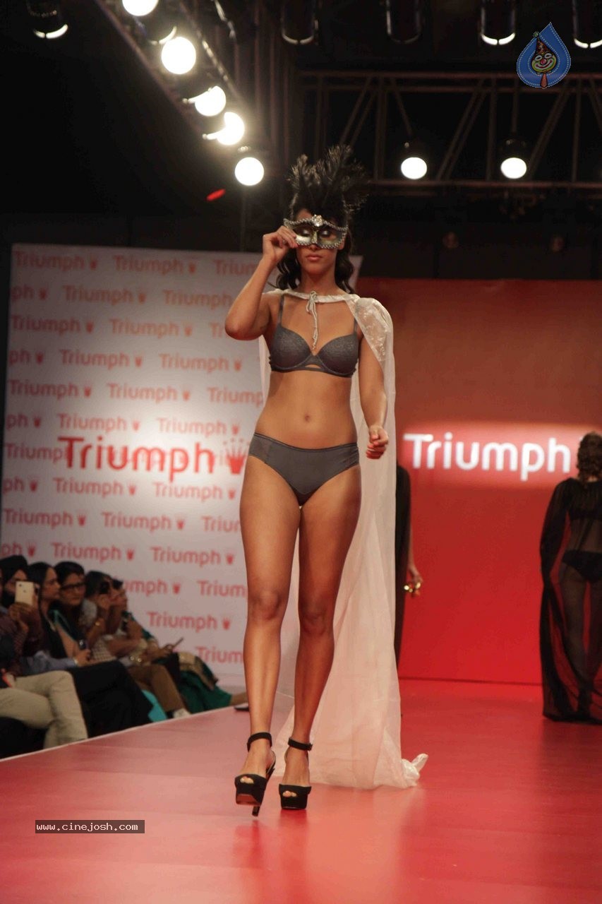 Models walk the Ramp at the Triumph Fashion Show 2015 - 12 / 52 photos