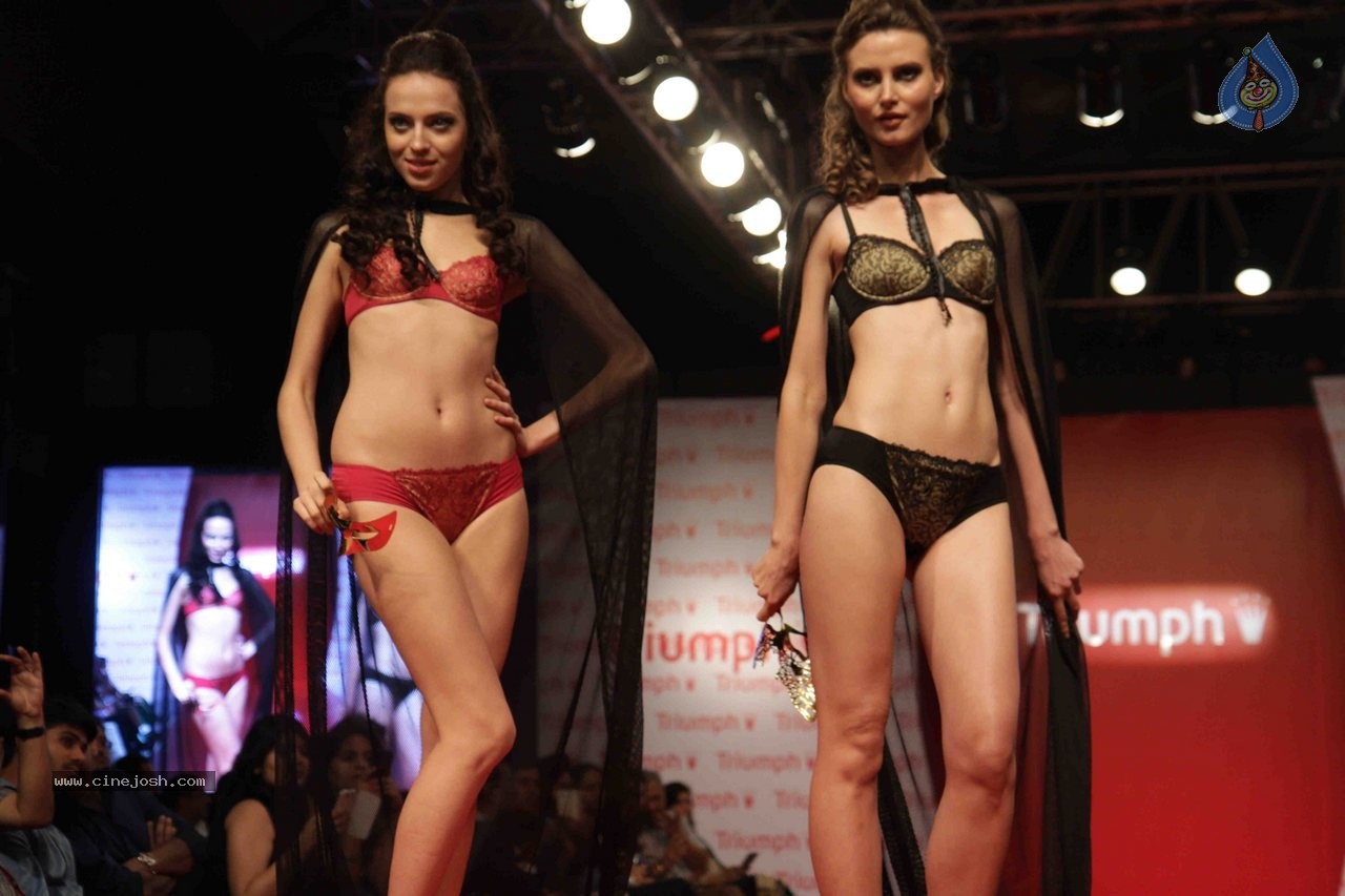 Models walk the Ramp at the Triumph Fashion Show 2015 - 38 / 52 photos