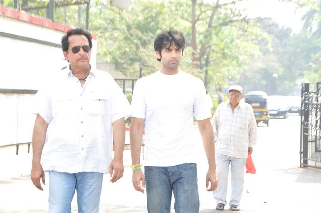 Mona Kapoor Funeral Ceremony - 62 / 68 photos