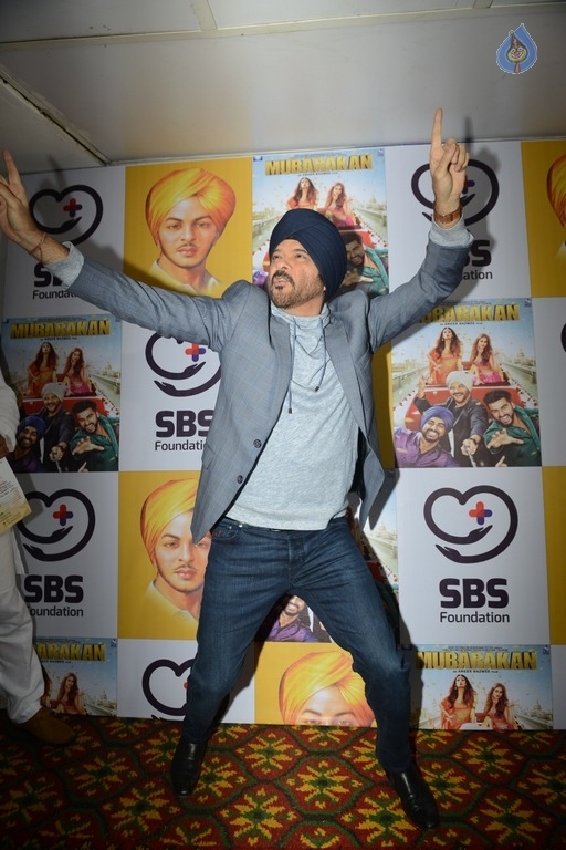 Mubarakan Team Celebrates The Spirit of Sadbhawna Diwas - 48 / 63 photos