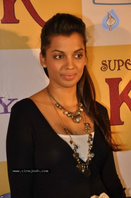 Mugdha Godse And Amole Gupte at Super K Online Premiere Photos - 9 / 39 photos