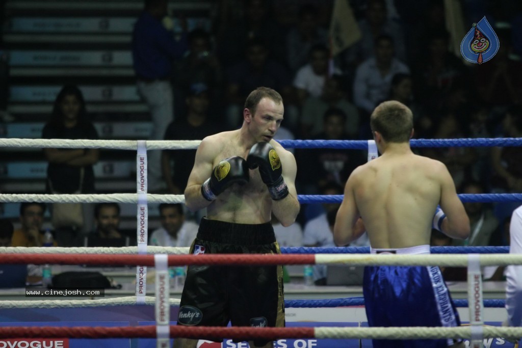 Mumbai Fighters and Bangkok Elephants Match - 20 / 52 photos