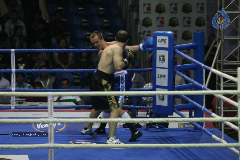 Mumbai Fighters and Bangkok Elephants Match - 46 / 52 photos