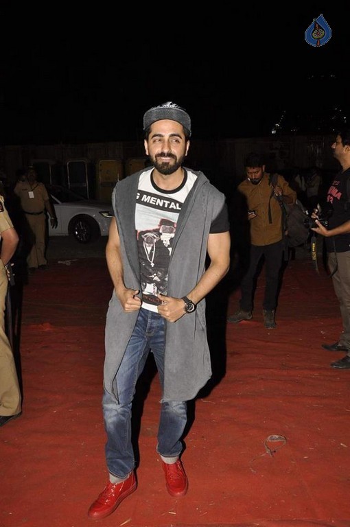 Mumbai Police Melawa Umang Red Carpet - 23 / 37 photos