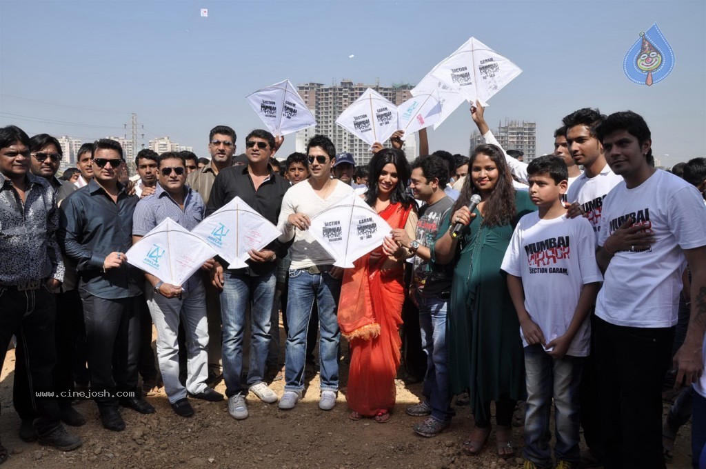 Nagma at Kite Flying Competition  - 33 / 48 photos