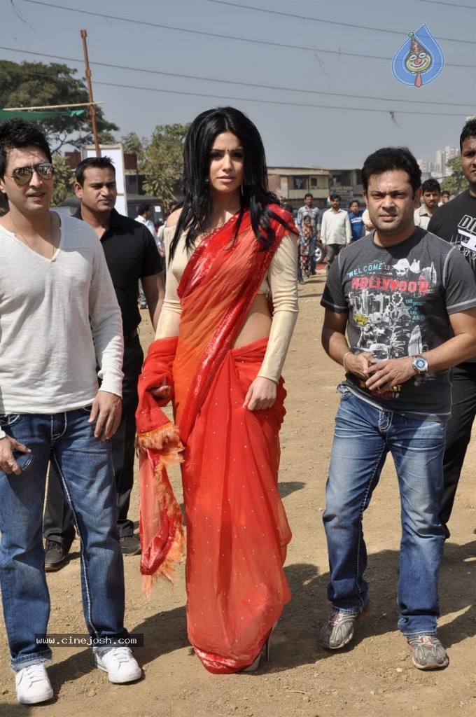 Nagma at Kite Flying Competition  - 34 / 48 photos