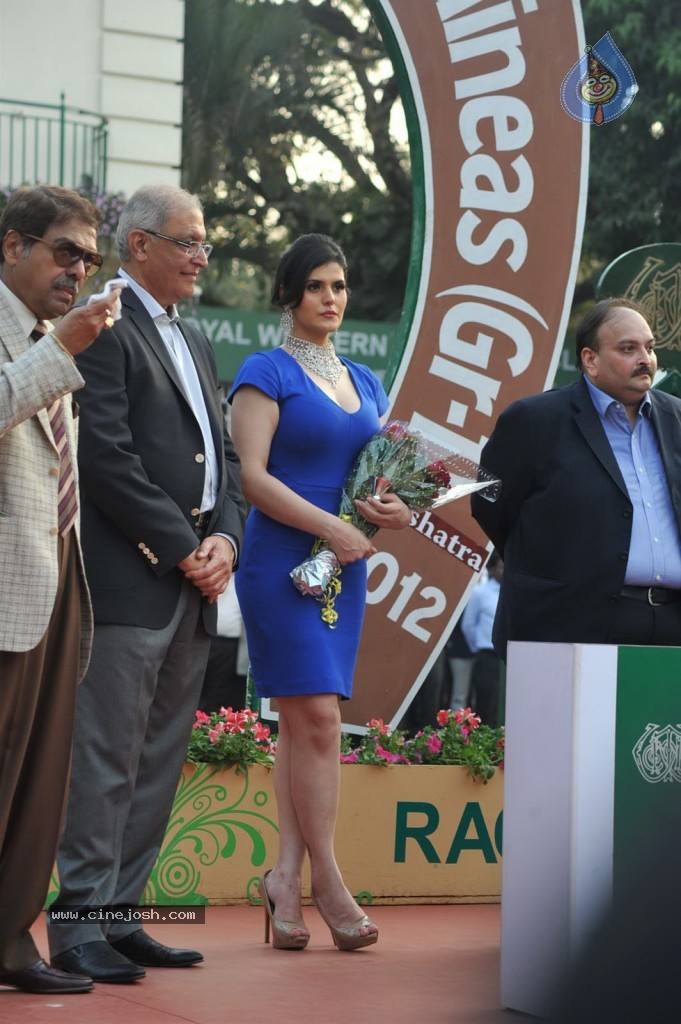 Nakshatra Guineas Race 2012 Event - 19 / 60 photos