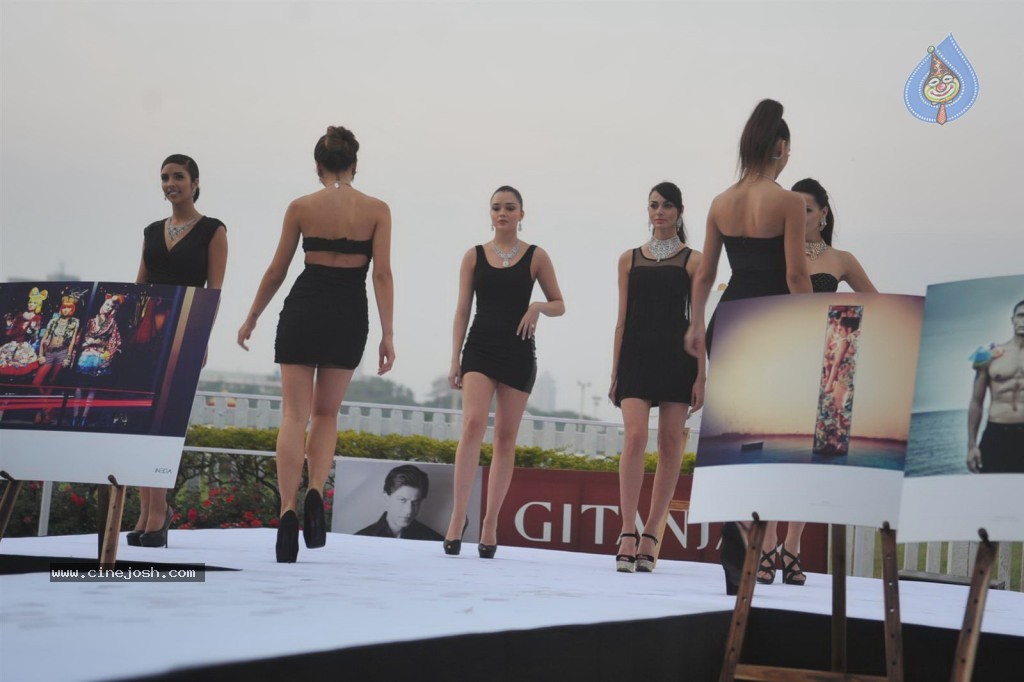 Nakshatra Guineas Race 2012 Event - 50 / 60 photos