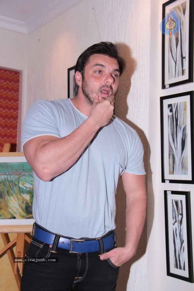 Nandita Desai Art Works Auction Event - 15 / 23 photos