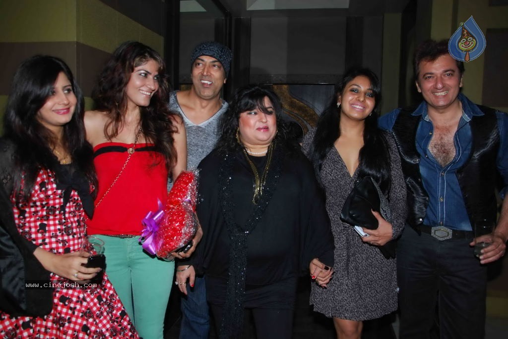 Natasha Birthday Bash - 39 / 64 photos