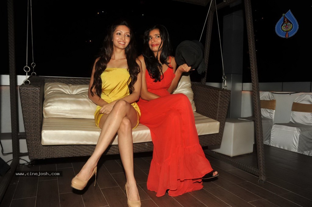 Nautanki Saala Success Party - 35 / 87 photos